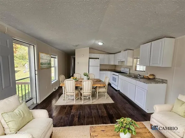 216 Bay Port Cir #10, Springport, MI 49284