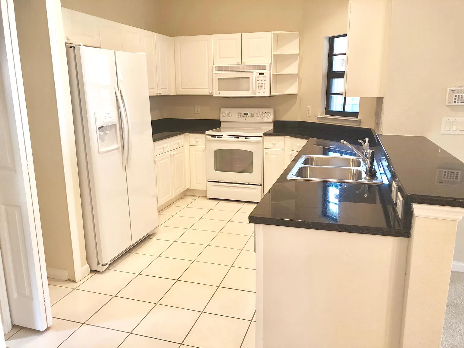 405 La Travesia Flora — Photo 1