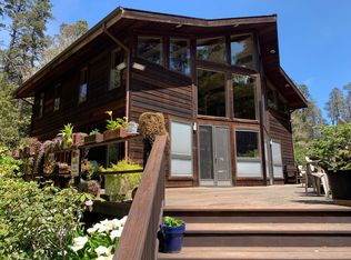 31464 Airport Rd, Fort Bragg, CA 95437