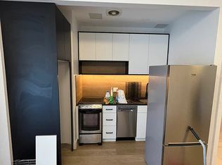 137 Frost St #3B, Brooklyn, NY 11211