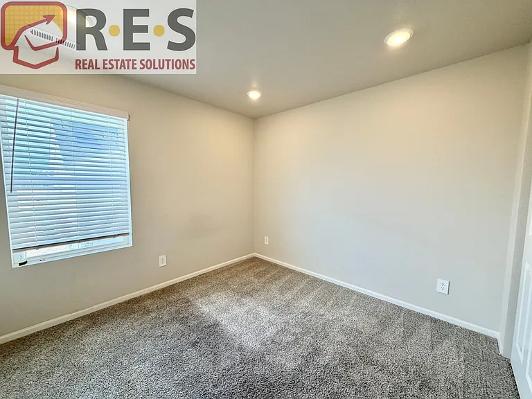 6569 N Malaya St — Photo 7