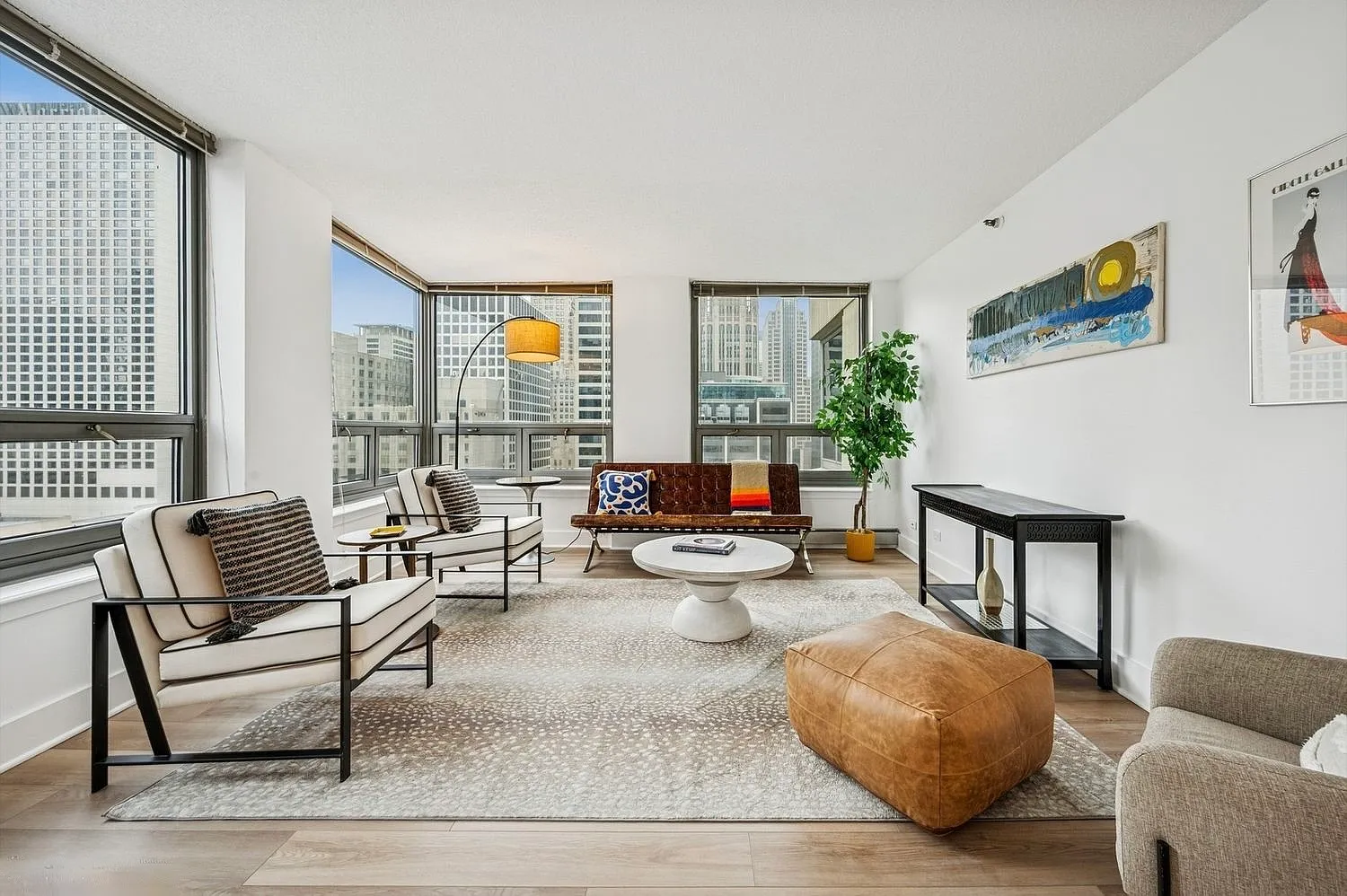 1 bed, 850 sqft, $2,495 — Photo 3