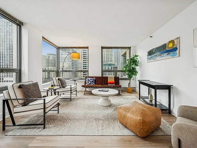 440 N Wabash Ave #3401 — Photo 3