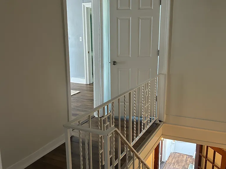 1102 Illinois Ave #2 — Photo 4