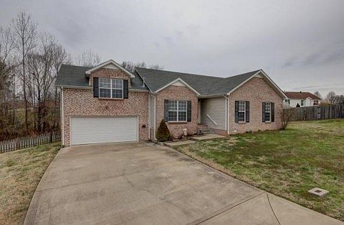1st image of 143 Troutbeck Ct