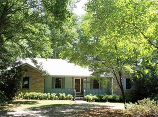 215 Lake Grove Ln, Townville, SC 29689