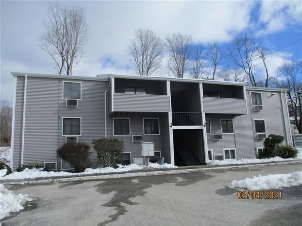 36 Cowesett Ave APT 4, West Warwick, RI 02893