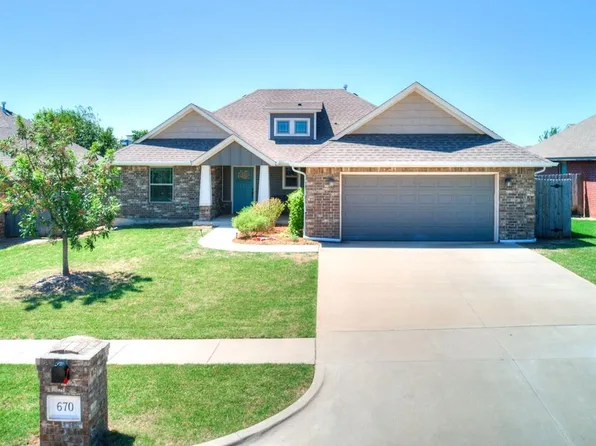 670 SW 11th St, Moore, OK 73160