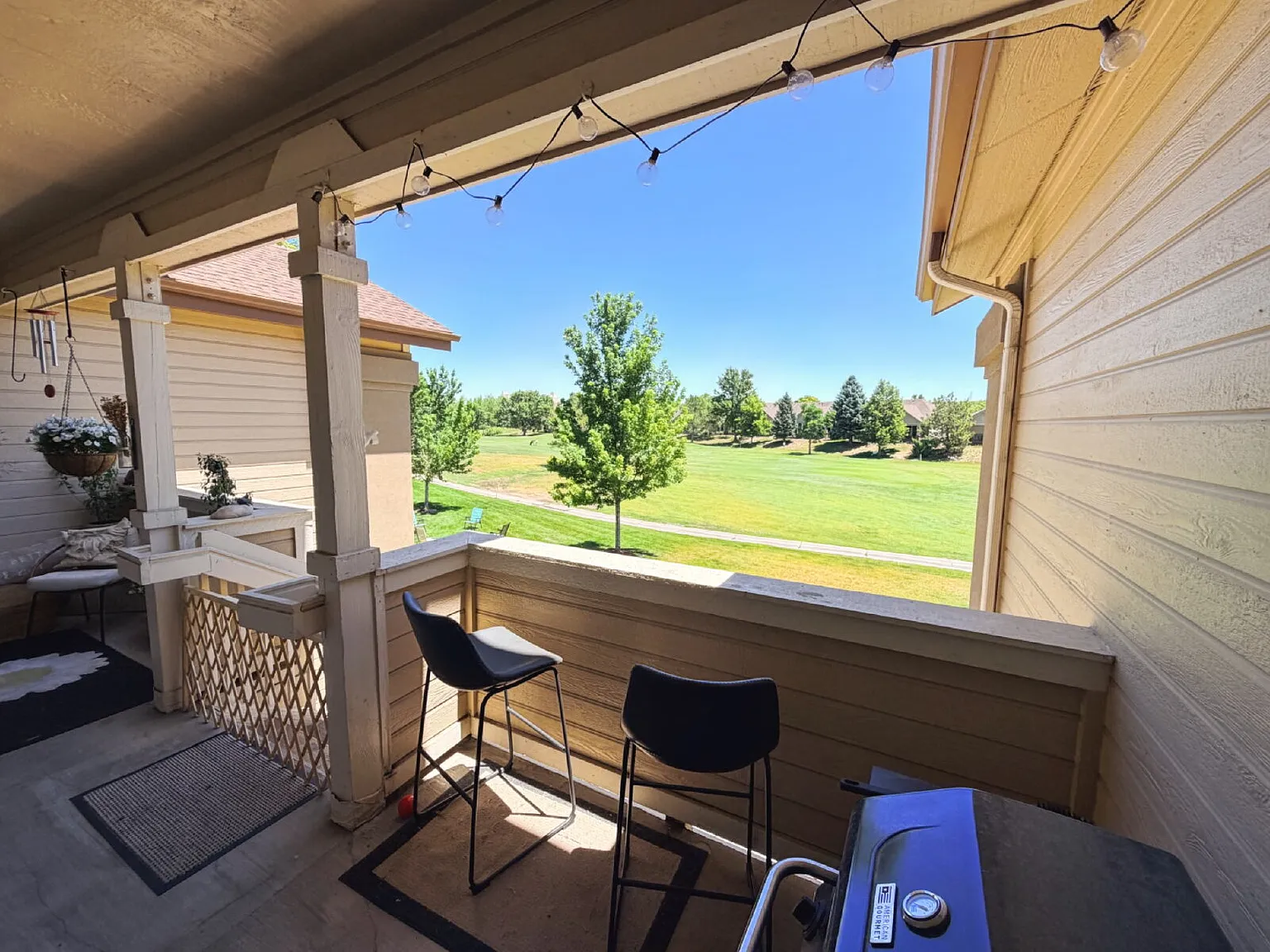 2 bed, 1.0 bath, 980 sqft, $1,900 — Photo 2