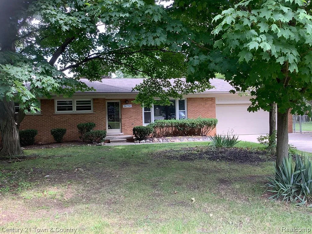 3 bed, 1158 sqft, $2,150 — Photo 1