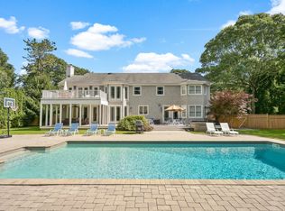 7 E Gate Rd, Wainscott, NY 11975