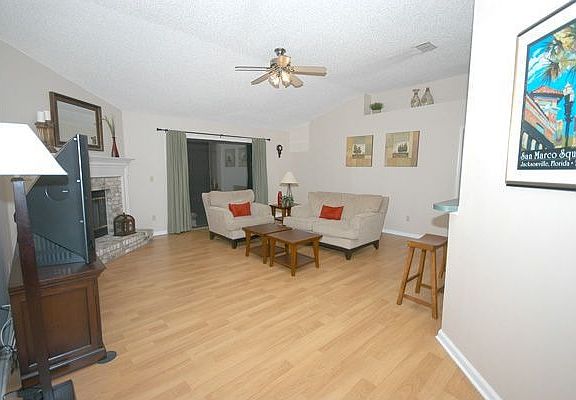 5th image of 12599 Ashglen Dr S