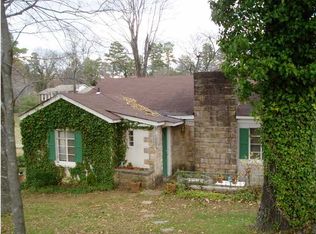 2240 N Wood Ave, Florence, AL 35630