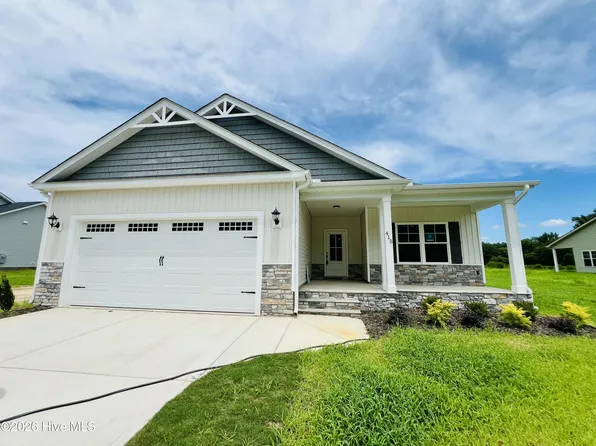 415 Creeks Edge Drive, Pikeville, NC 27863