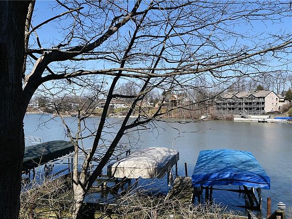 3rd image of 8117 Lower Bay Ln