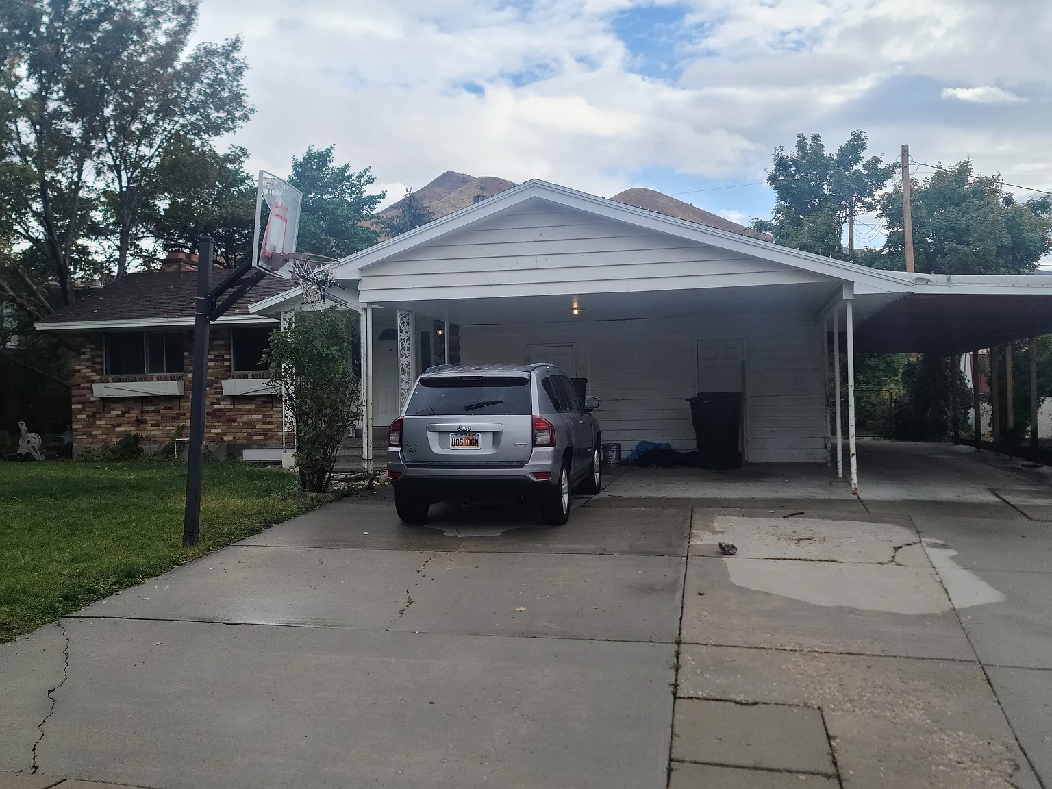 5 bed, 2500 sqft, $2,000 — Photo 2