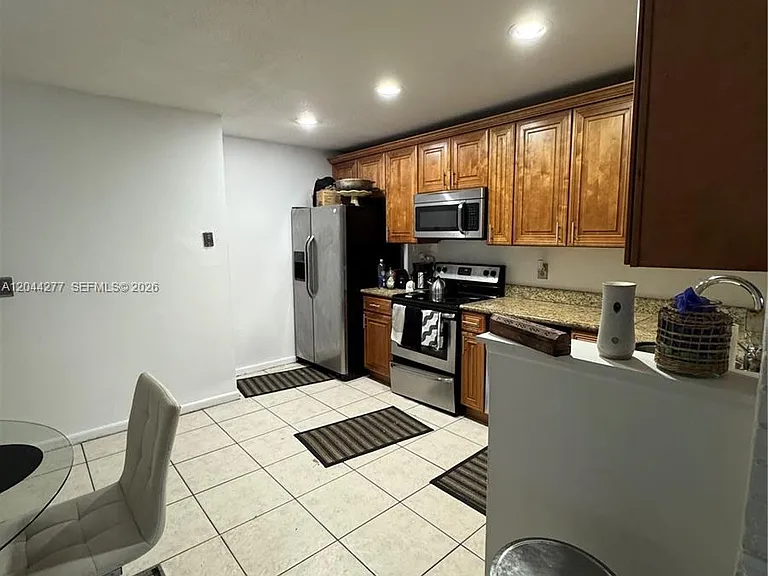3608 NW 104th Ave — Photo 5
