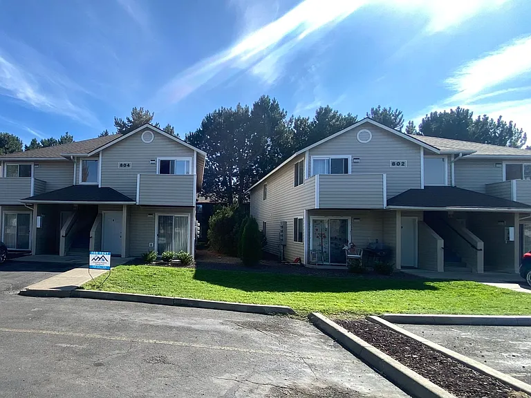 802 E Juniper Ave. — Photo 1