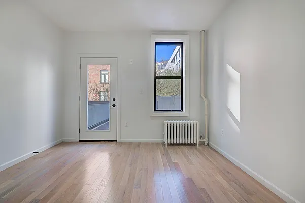 Rented by REAL New York | media 14