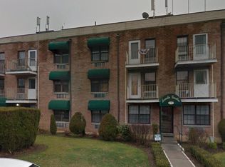 490 Clove Rd APT 1B, Staten Island, NY 10310