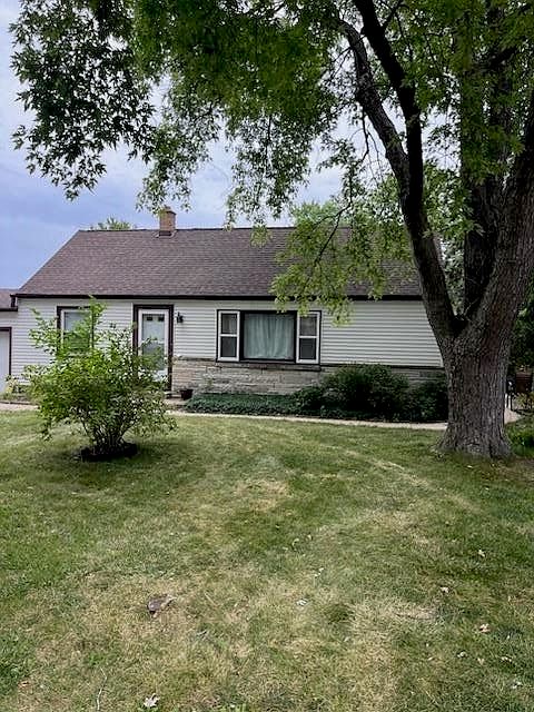 1st image of 4956 S 28th St