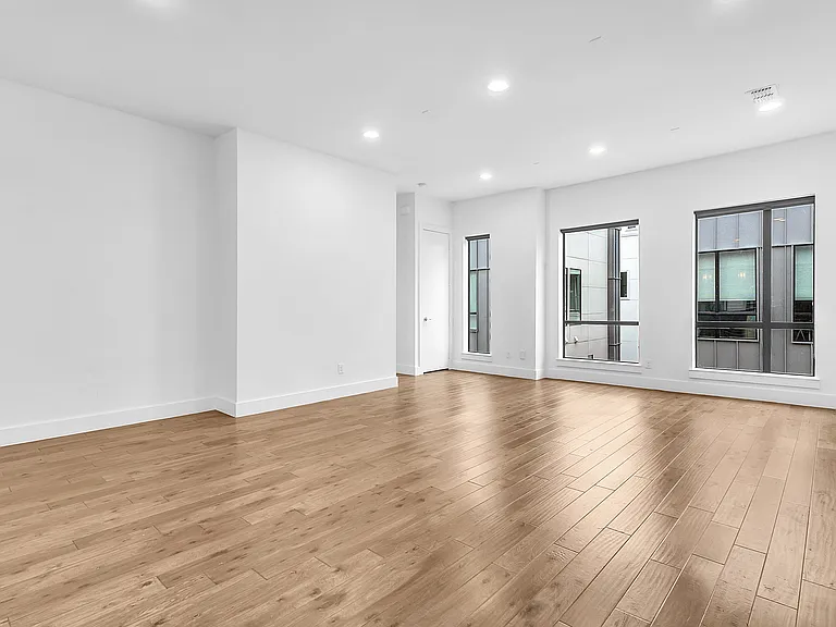 4934 Camdale — Photo 24