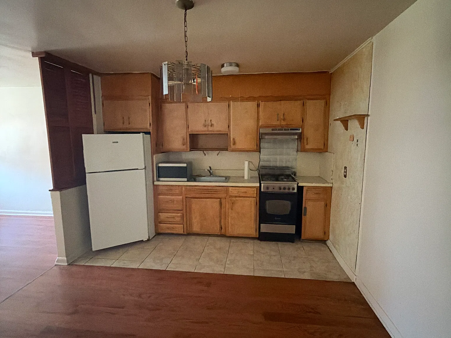 3 bed, $3,500 — Photo 3