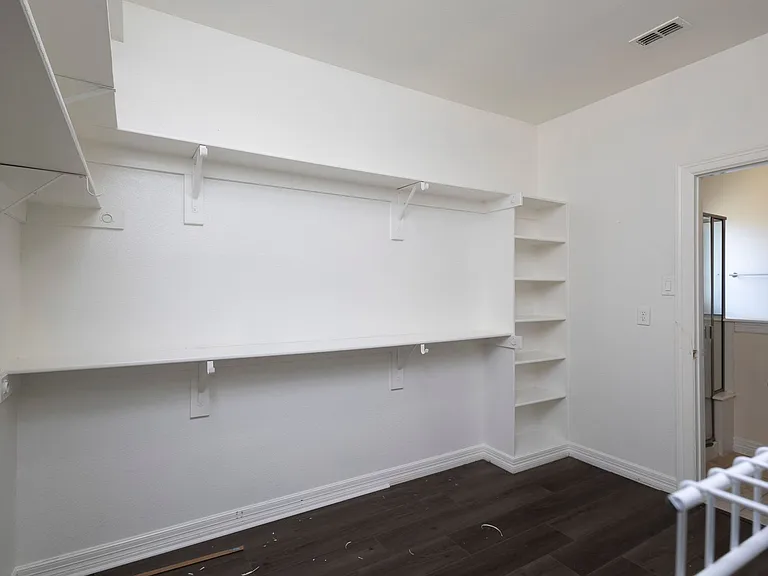 2905 Preston Ln — Photo 39
