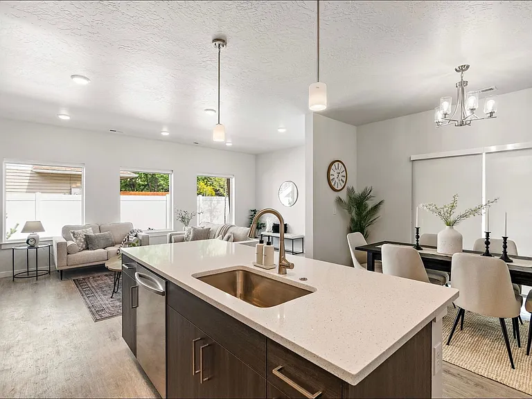 8953 W Irving St — Photo 23