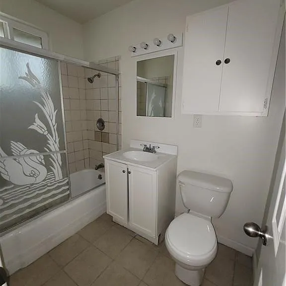 961 Manzanita Dr #4 — Photo 4