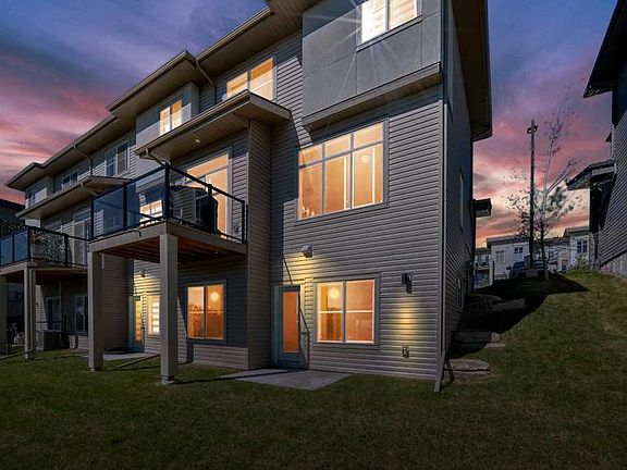 2nd image of 53 Spring Cres SW