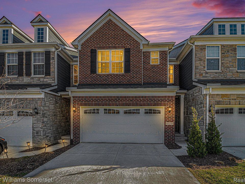 1st image of 43231 Heron Dr #33