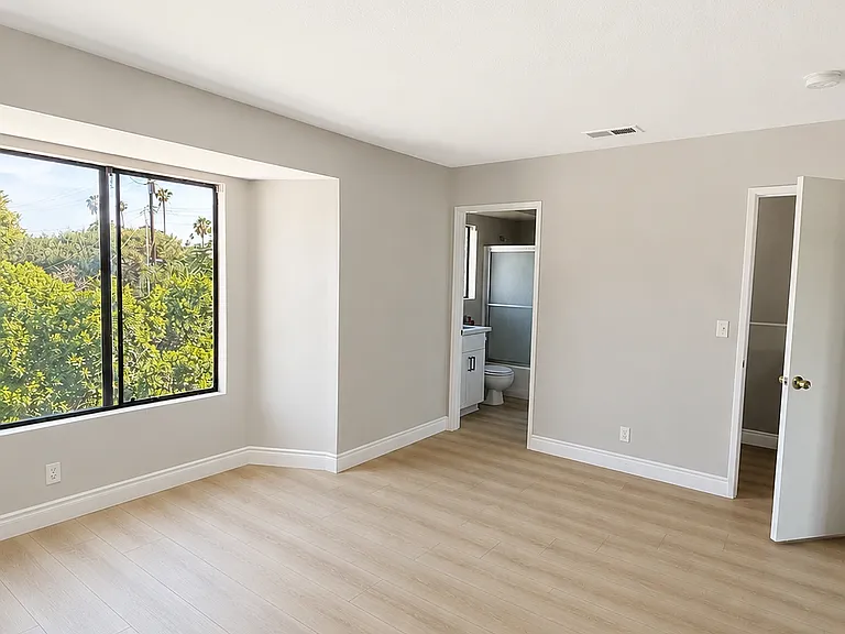 45 S Oak Ave #3 — Photo 5
