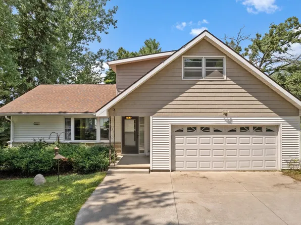 N8283 N McKinley Beach Rd, Beaver Dam, WI 53916