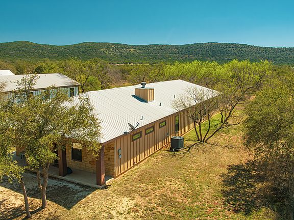 5th image of 726 Tierra Linda