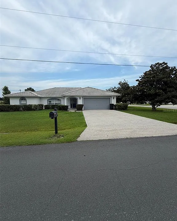 2 Lamar Ln