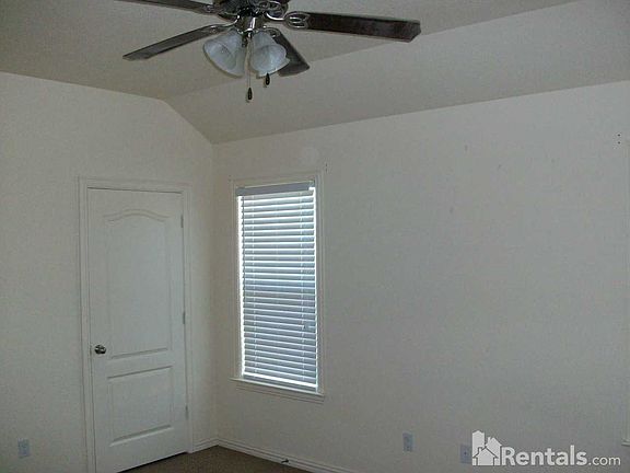 3rd image of 8311 Saddle Brook Dr Unit A