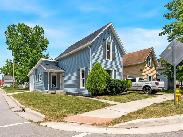 321 W Oakridge Ave, Goshen, IN 46528