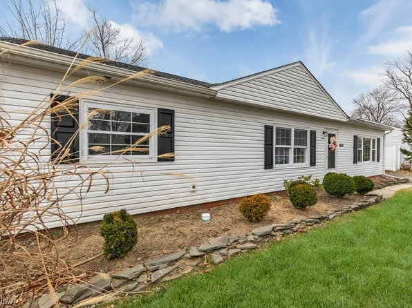 6055 Kelso St, Madison, OH 44057