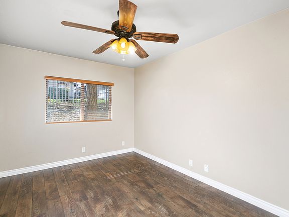 4th image of 2744 B St Unit 209