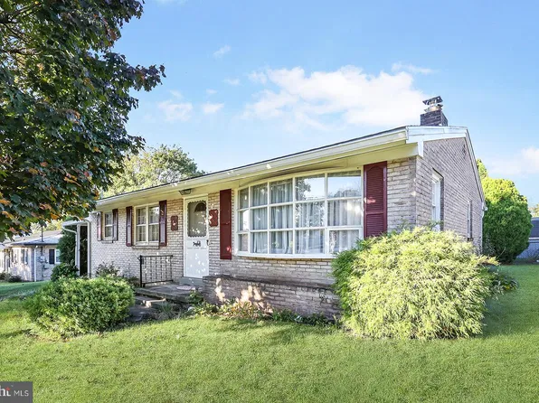 1424 Karen Dr, Harrisburg, PA 17109