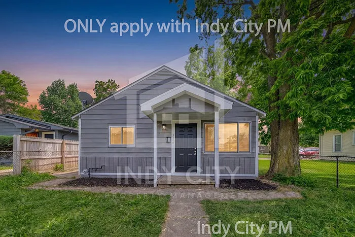 3 bed, 1.0 bath, 754 sqft, $1,450 — Photo 1
