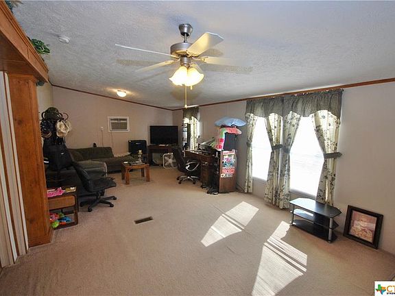4th image of 805 S La Grange St