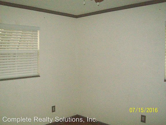 5th image of 1999 Longfellow Dr