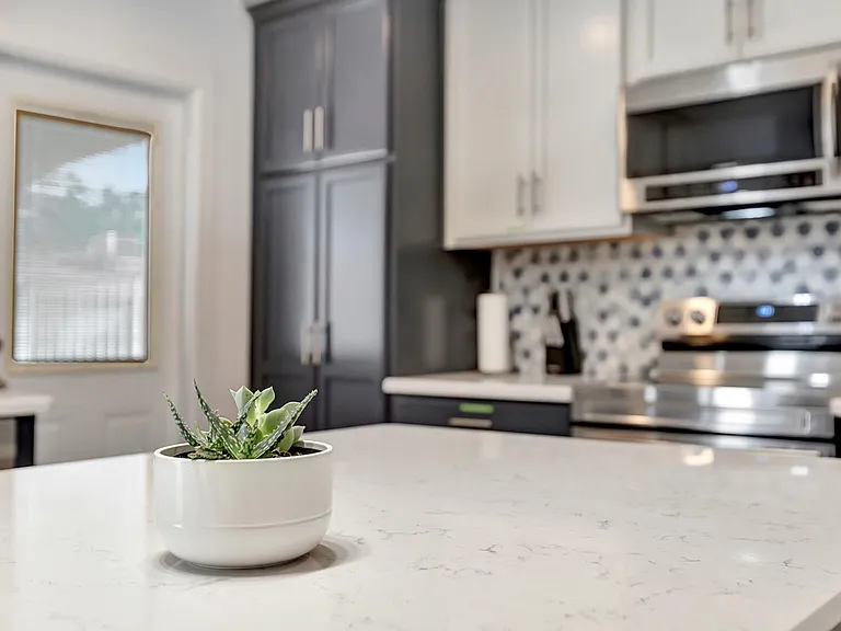 1524 E Broadmor Dr — Photo 16