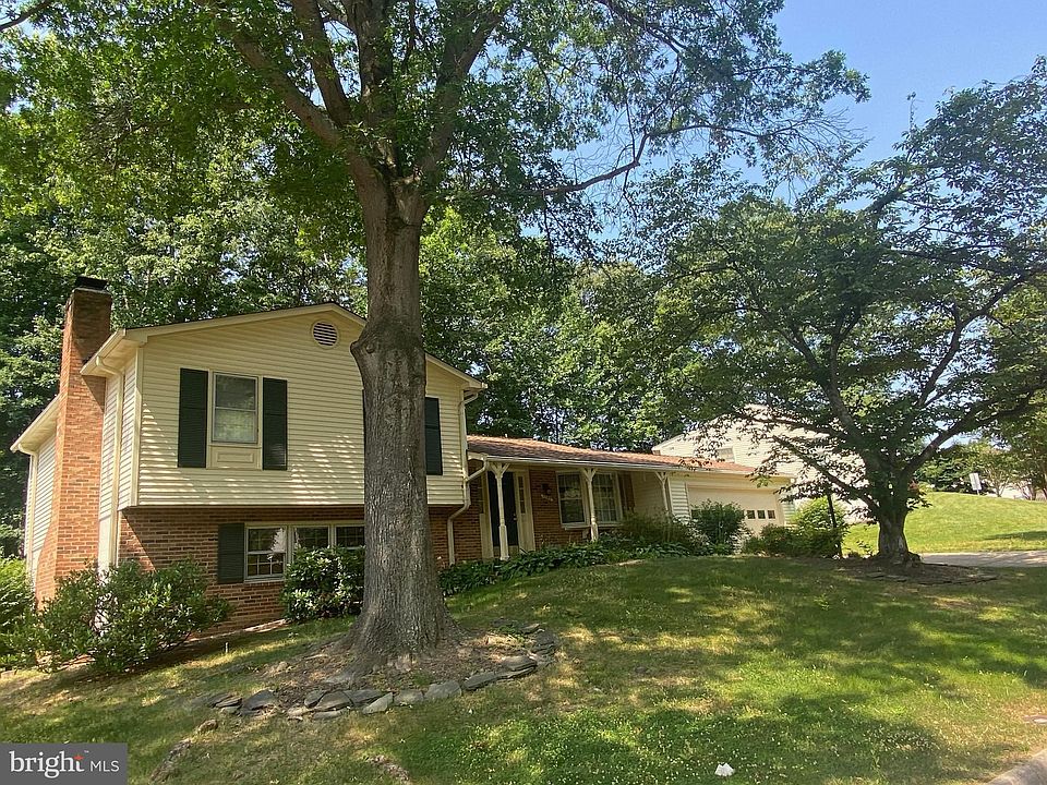 1st image of 12915 Valleywood Dr