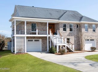 106 Anna Ct, Hampstead, NC 28443