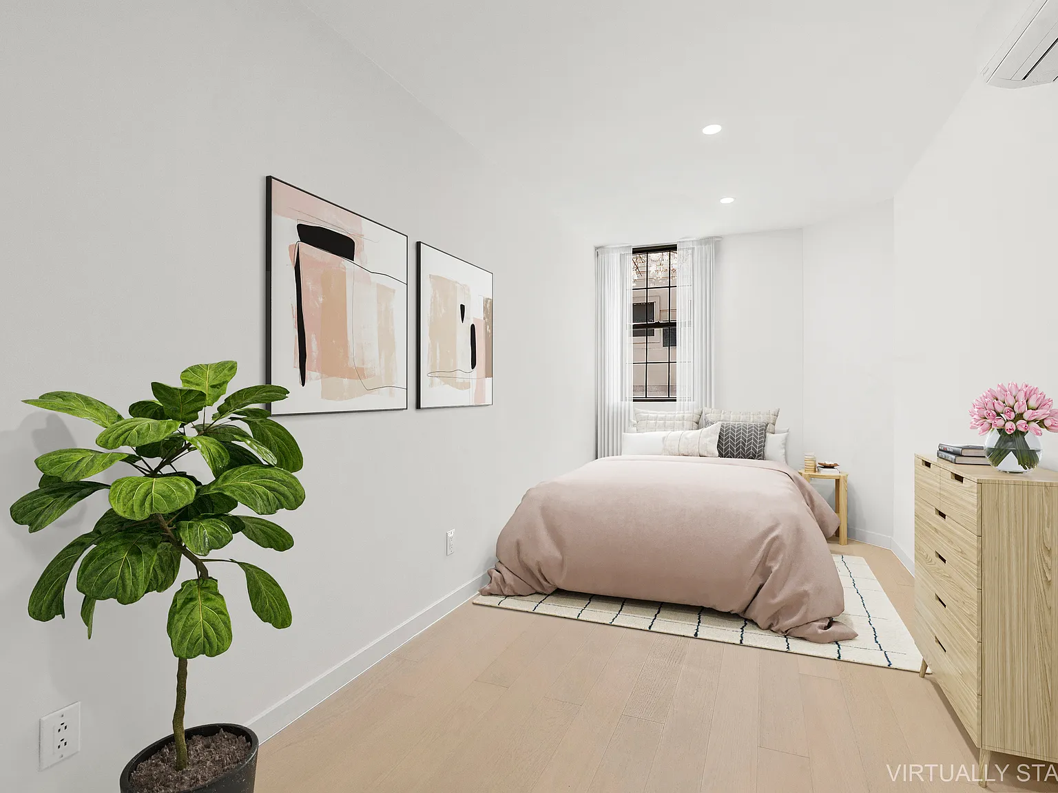 235 East 10th Street — Photo 3