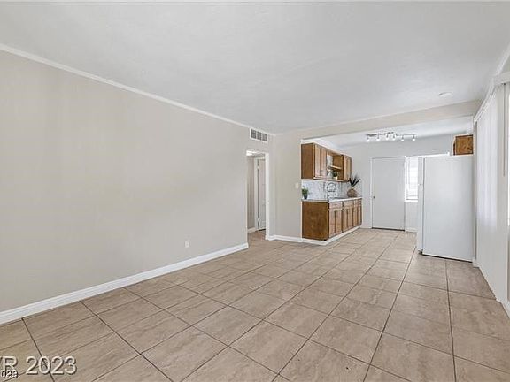 5th image of 1622 Thelma Ln #A