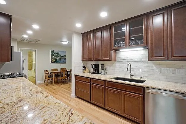 1806 Colette St — Photo 10